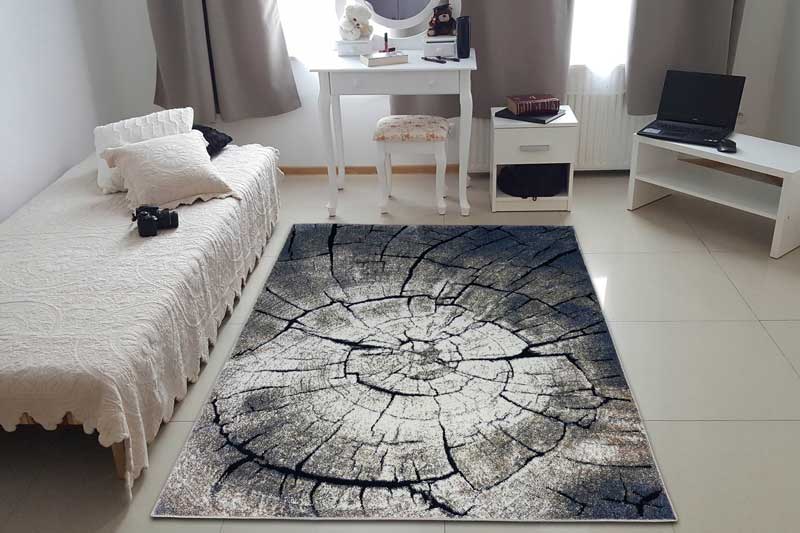 Тёмный ковер на пол в комнату